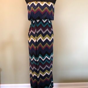 Chevron Print Halter Dress Size Small